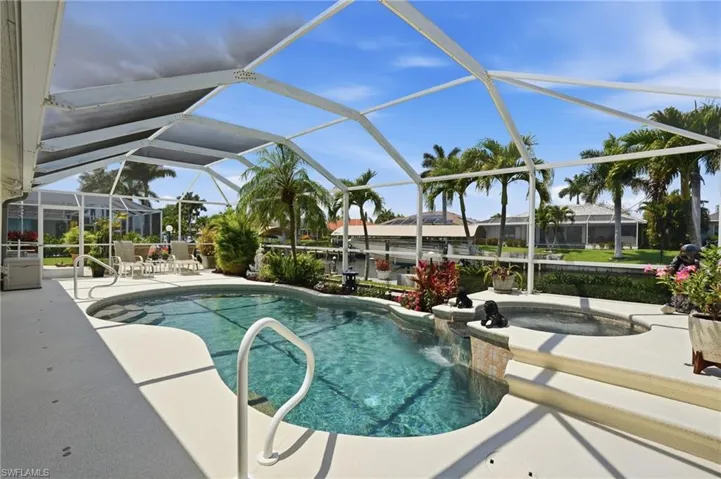 241 Se 29th Ter, Cape Coral, Florida 33904