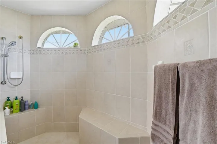 241 Se 29th Ter, Cape Coral, Florida 33904