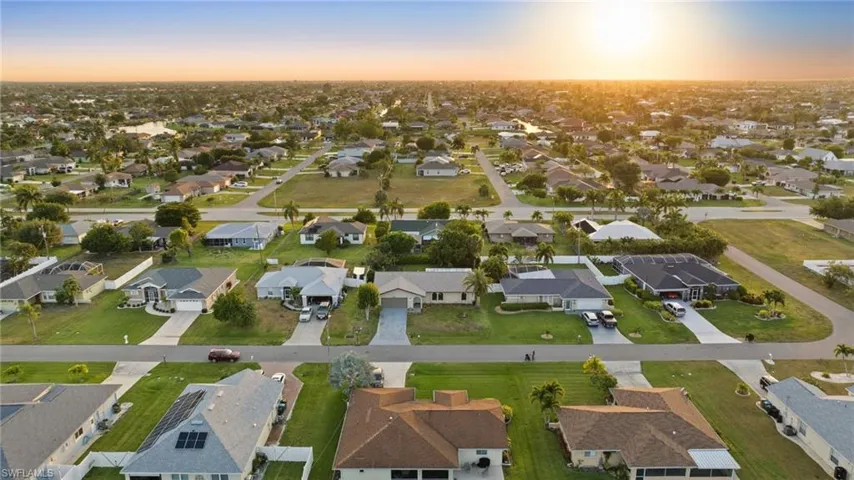 3016 Se 8th Ave, Cape Coral Fl 33904