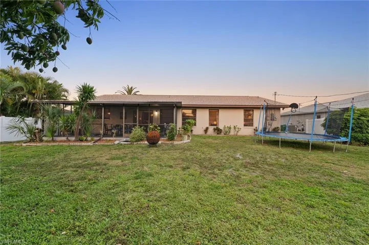3016 Se 8th Ave, Cape Coral Fl 33904