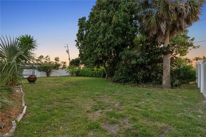 3016 Se 8th Ave, Cape Coral Fl 33904