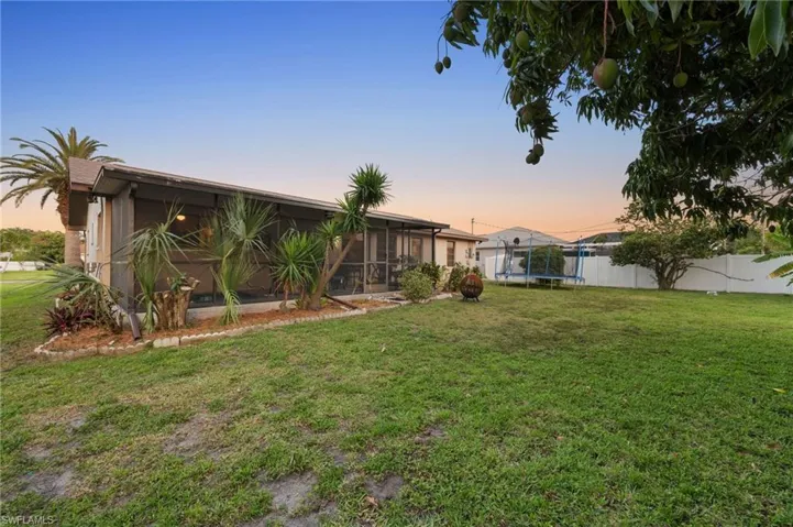3016 Se 8th Ave, Cape Coral Fl 33904