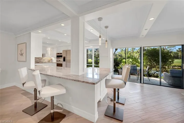 108  Clubhouse  DR, Naples, FL 34105