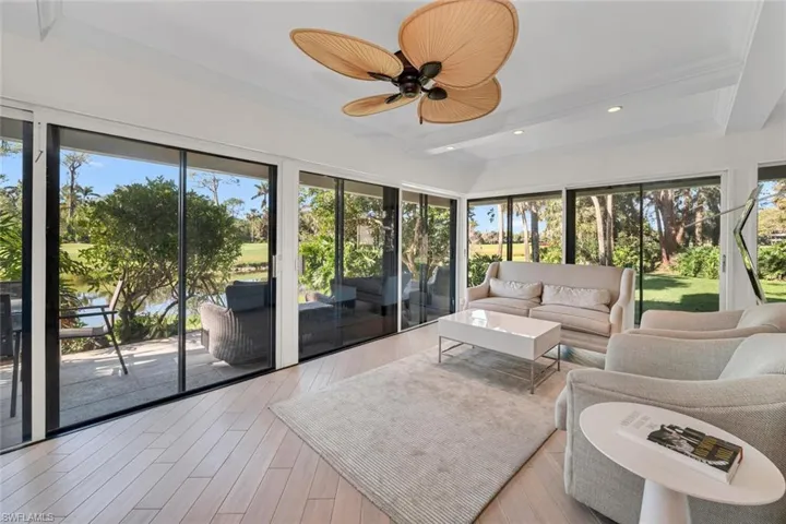 108  Clubhouse  DR, Naples, FL 34105