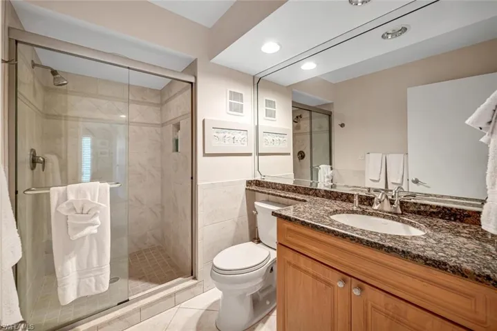 108  Clubhouse  DR, Naples, FL 34105
