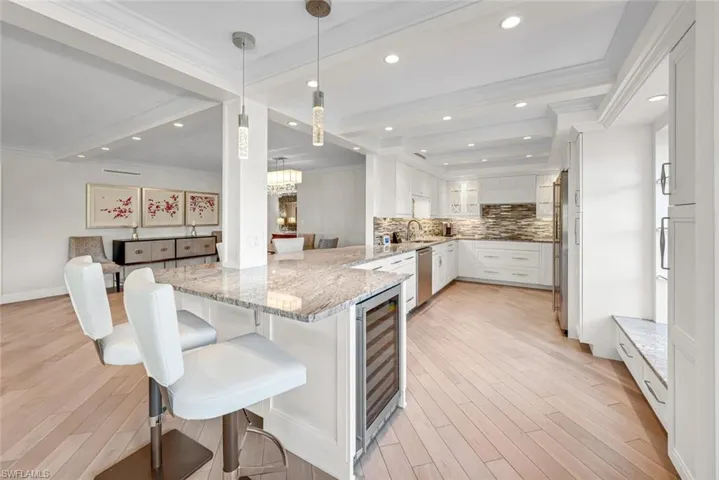 108  Clubhouse  DR, Naples, FL 34105