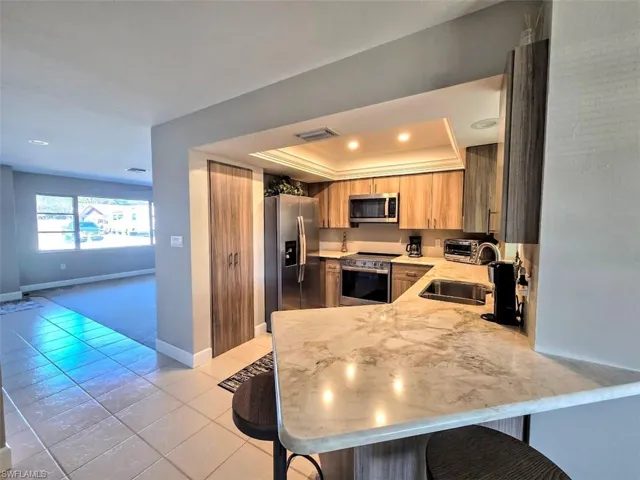 Kitchen w/Breakfast Bar - View 2