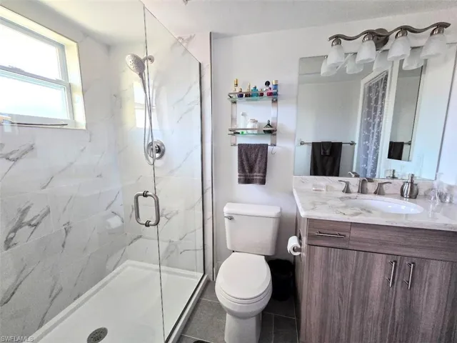 Owner's Ensuite Bathroom