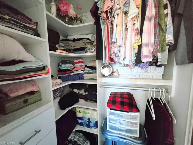 Owner's Closet w/Built-ins