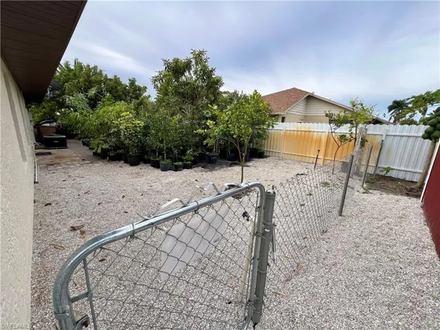 603  Lhommedieu  ST, Lehigh Acres, FL 33936