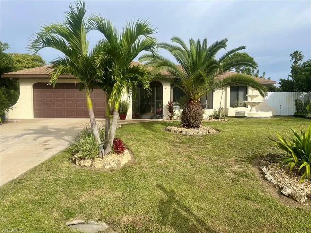603  Lhommedieu  ST, Lehigh Acres, FL 33936