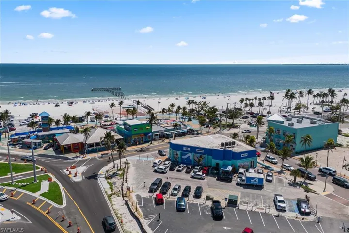 Fort Myers Beach delivers an unforgettable blend of coastal relaxation and lively island energy.