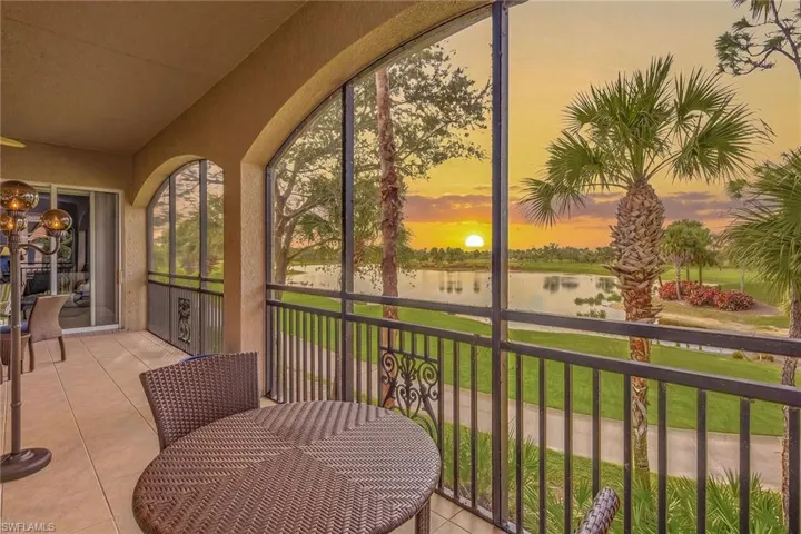 8987 Cherry Oaks Trl 202, Naples, Florida 34114