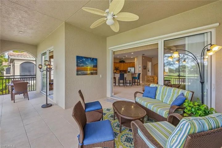 8987 Cherry Oaks Trl 202, Naples, Florida 34114