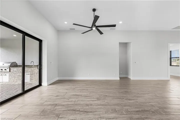 3524 Sw 3rd St, Cape Coral, Florida 33991