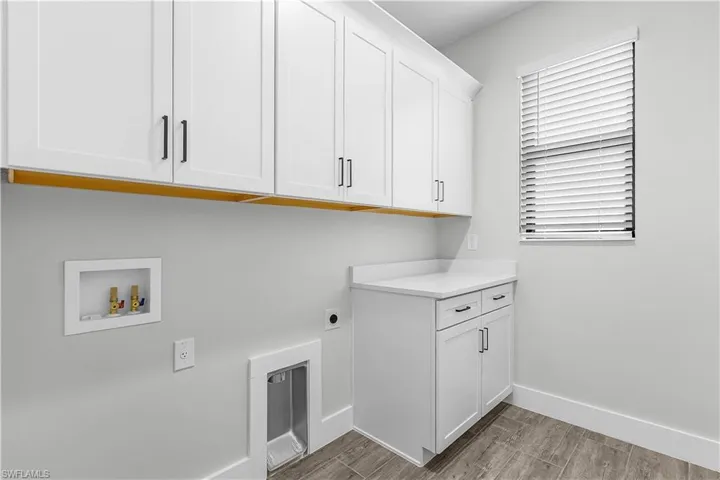 3524 Sw 3rd St, Cape Coral, Florida 33991