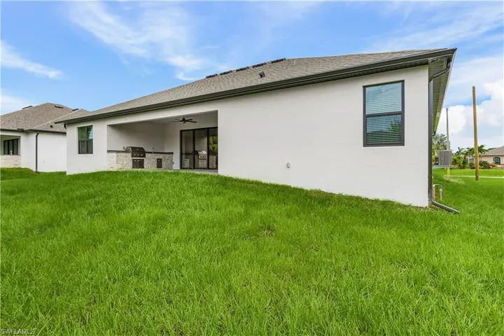 3524 Sw 3rd St, Cape Coral, Florida 33991
