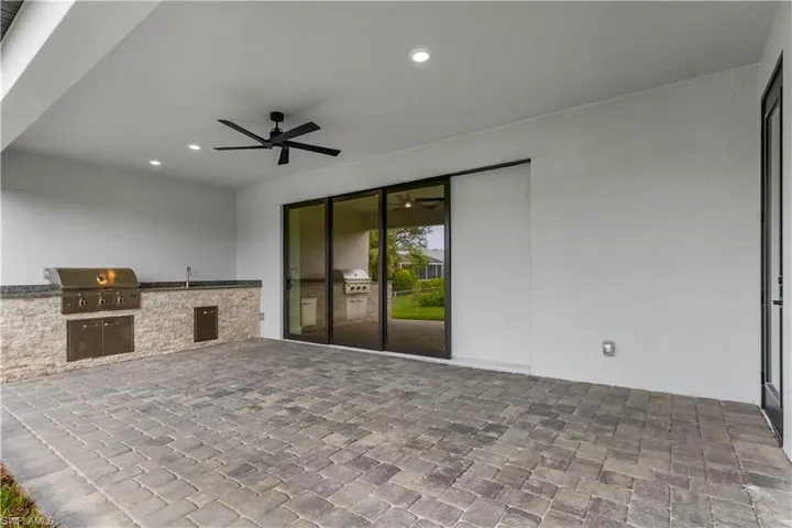 3524 Sw 3rd St, Cape Coral, Florida 33991