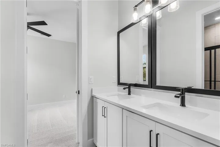 3524 Sw 3rd St, Cape Coral, Florida 33991
