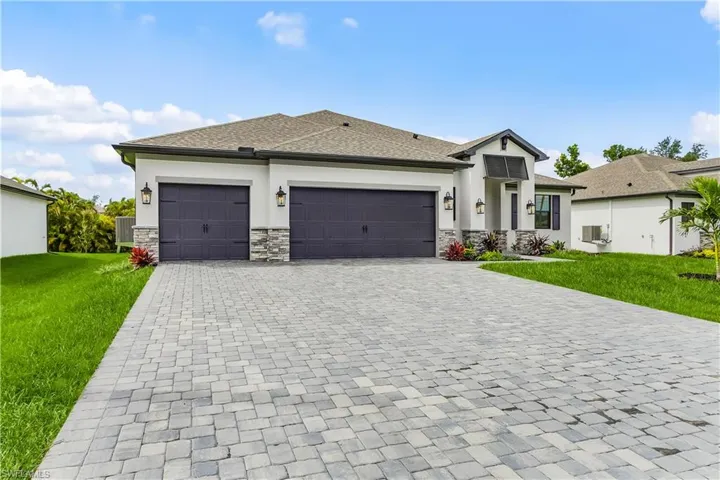 3524 Sw 3rd St, Cape Coral, Florida 33991