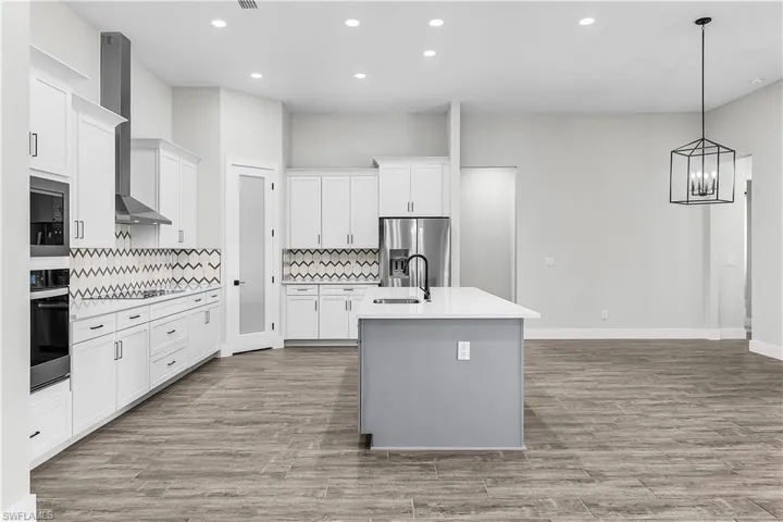 3524 Sw 3rd St, Cape Coral, Florida 33991