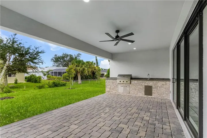 3524 Sw 3rd St, Cape Coral, Florida 33991