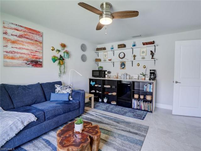 Built-in kitchenette