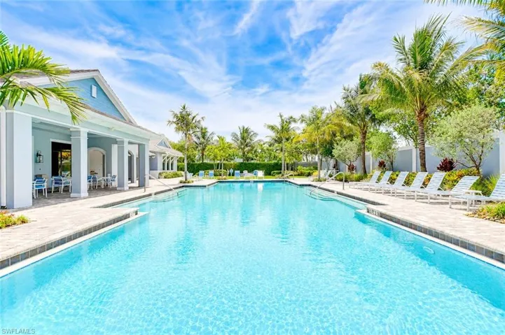 2620 Seychelles Cir 1302, Naples, Florida 34112