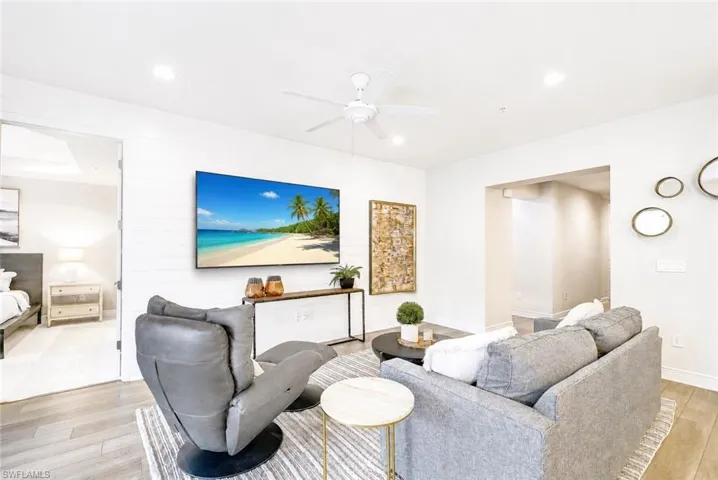 2620 Seychelles Cir 1302, Naples, Florida 34112