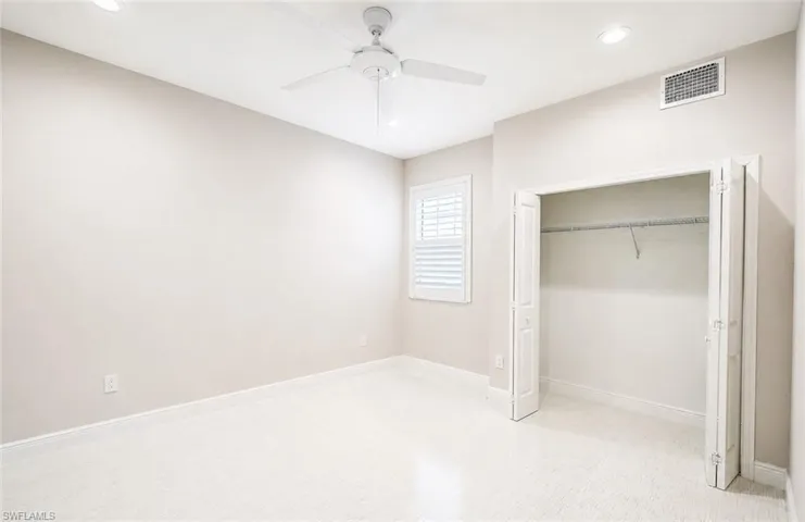 2620 Seychelles Cir 1302, Naples, Florida 34112