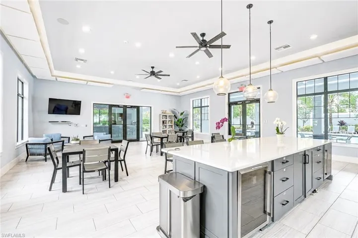 2620 Seychelles Cir 1302, Naples, Florida 34112