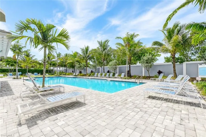 2620 Seychelles Cir 1302, Naples, Florida 34112