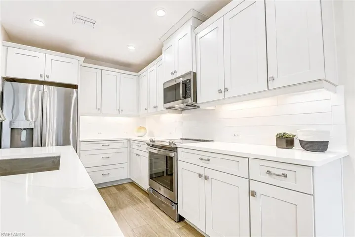 2620 Seychelles Cir 1302, Naples, Florida 34112
