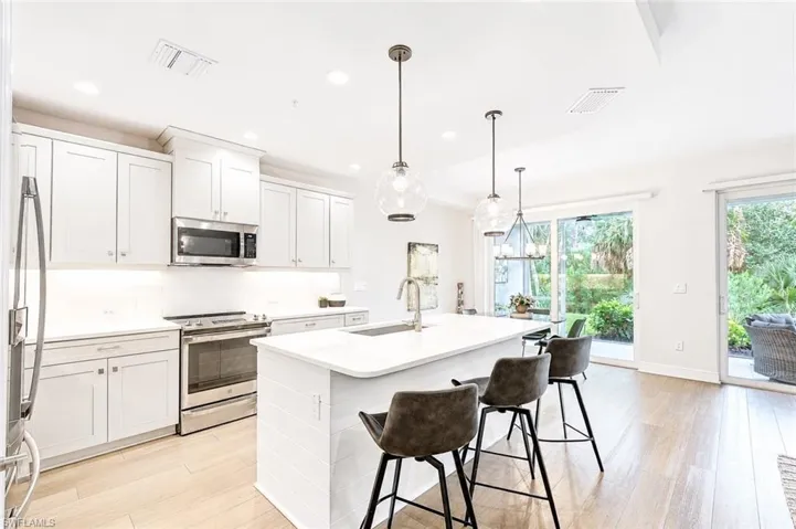 2620 Seychelles Cir 1302, Naples, Florida 34112