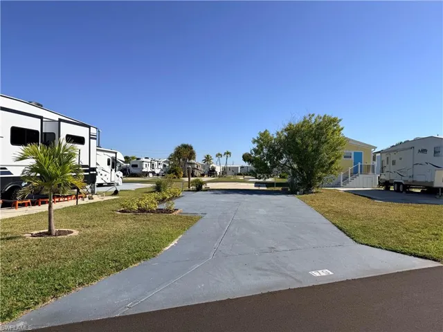 19681  Summerlin #179  RD, Fort Myers, FL 33908