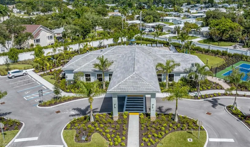 842 Enbrook Loop, Naples, Florida 34114