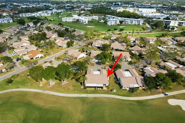 Birds eye view of property
