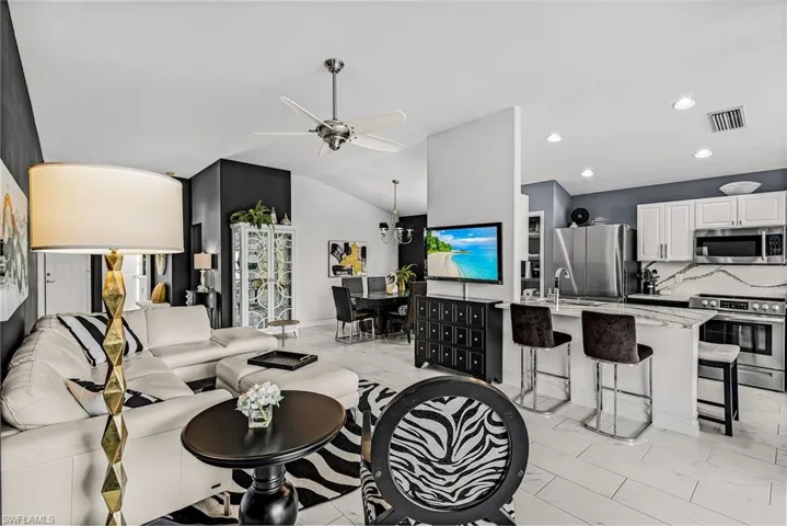 2495 Belleville Ct, Cape Coral, Florida 33991