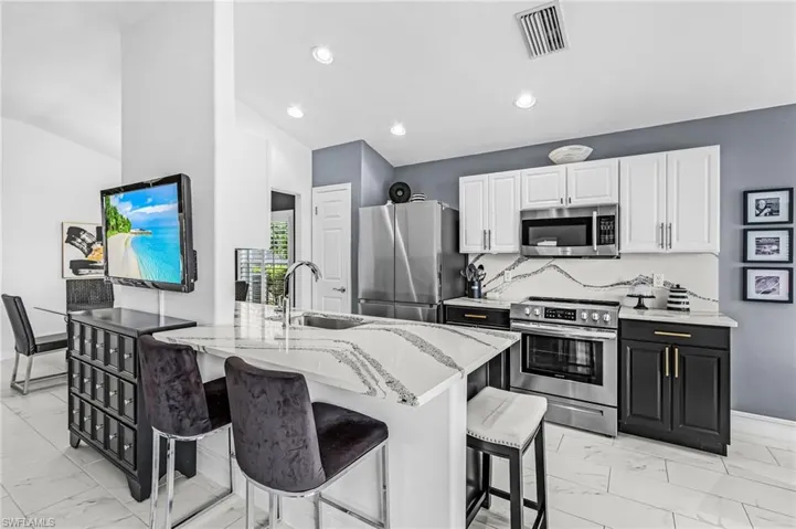 2495 Belleville Ct, Cape Coral, Florida 33991
