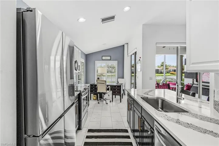 2495 Belleville Ct, Cape Coral, Florida 33991