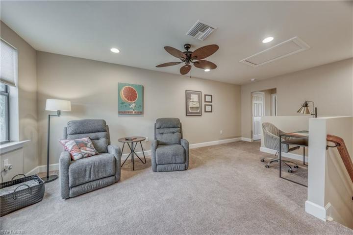 Loft/Flex Space