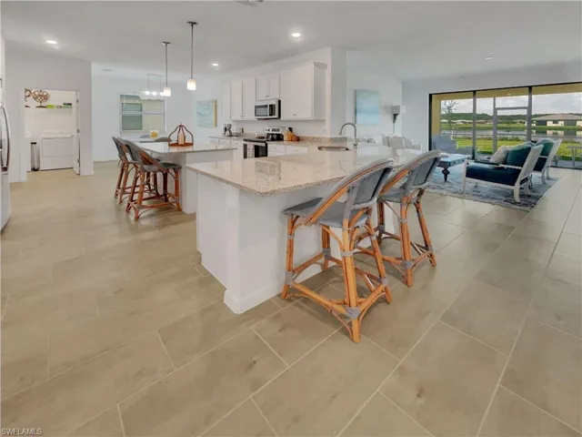 3248  Menores  WAY, Fort Myers, FL 33905
