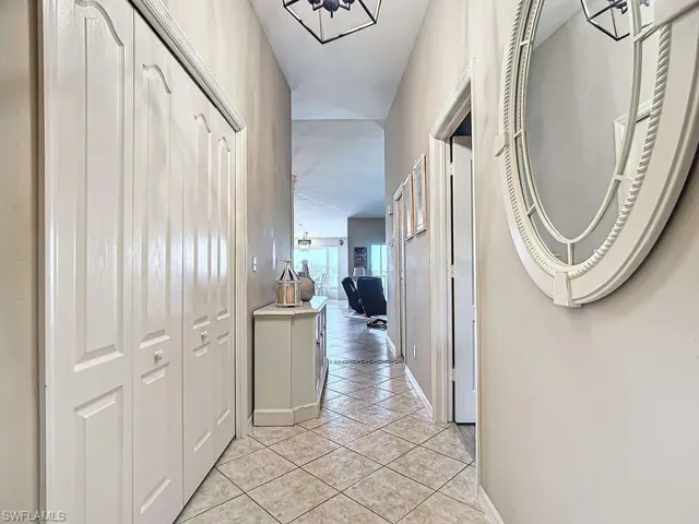8059  Queen Palm  LN, Fort Myers, FL 33966