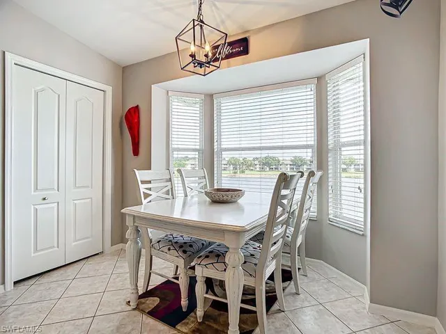 8059  Queen Palm  LN, Fort Myers, FL 33966