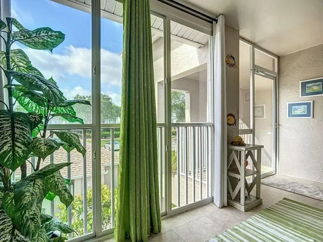 Tiled Front Lanai