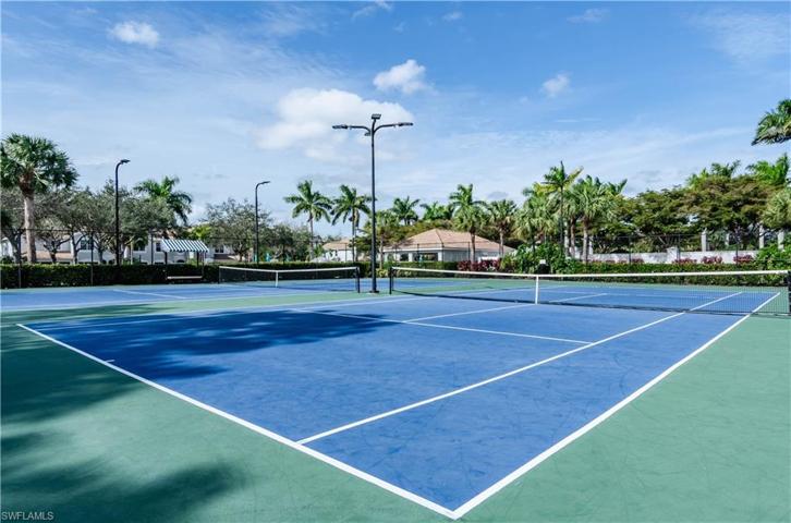 15764 Marcello CIR # 177, NAPLES FL 34110