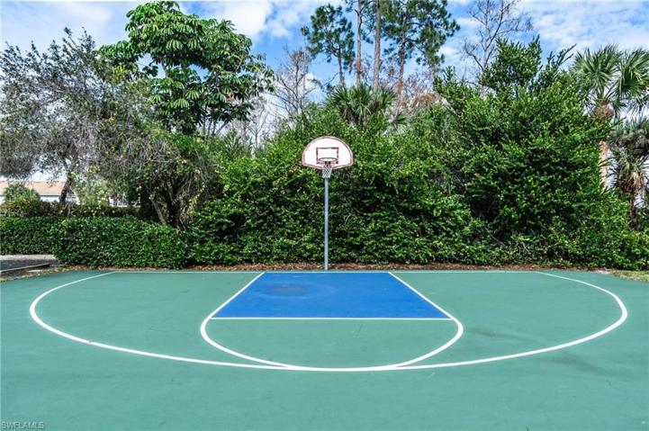 15764 Marcello CIR # 177, NAPLES FL 34110