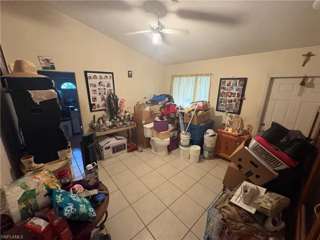 3123  Pine Tree  DR, Naples, FL 34112