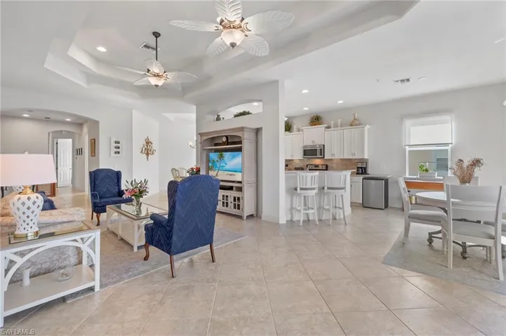 10251 Glastonbury Cir 201, Fort Myers, Florida 33913
