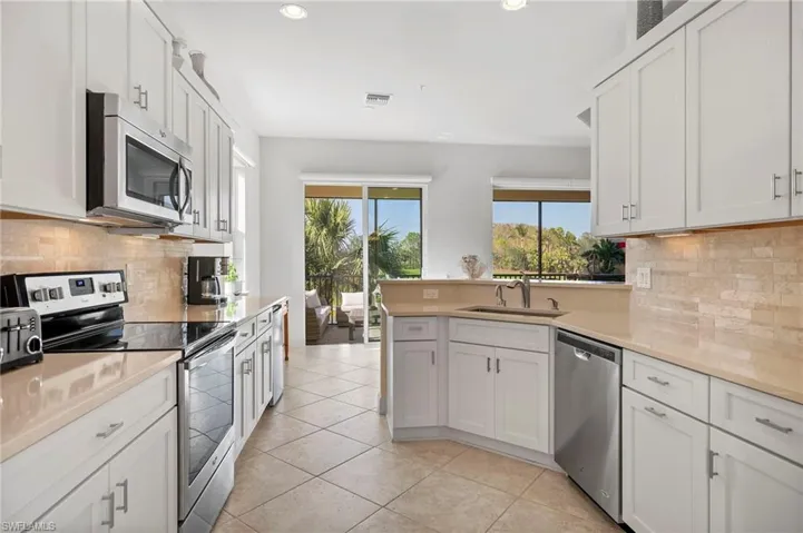 10251 Glastonbury Cir 201, Fort Myers, Florida 33913